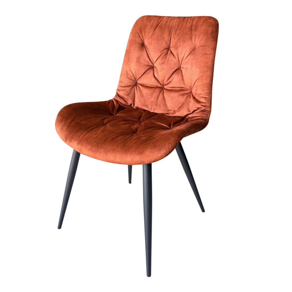 4 chaises velours orange pieds métal noir - TUFF
