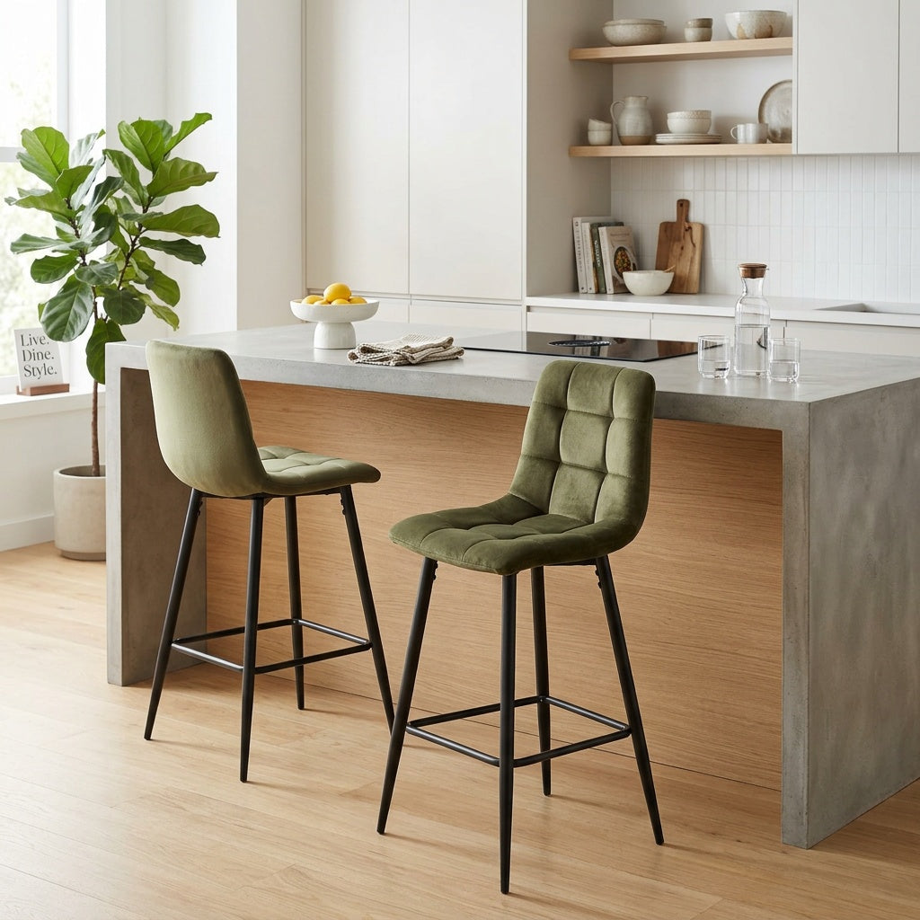 2 chaises hautes / tabourets H65 cm tissu vert - MALOY